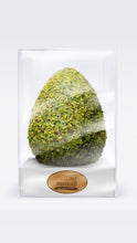 Carica l'immagine nel visualizzatore di Gallery, Uovo di Pasqua al Pistacchio da 500 gr in regalo gli orecchini Siciliani.